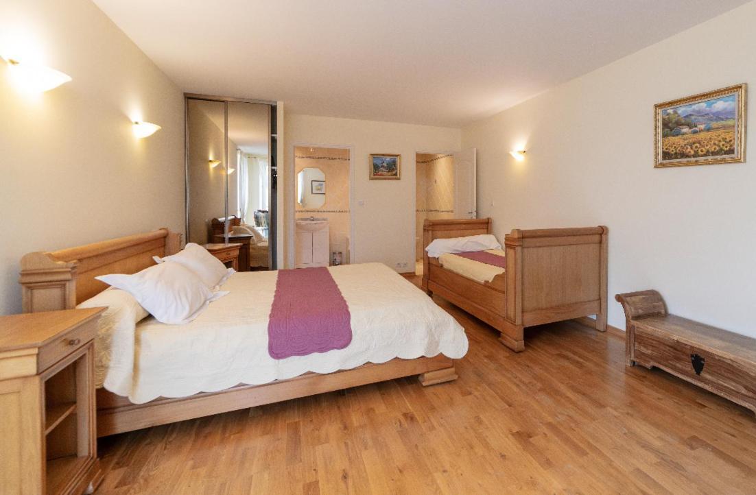 Chambre D'Hotes Le Val Du Chapelain Bed & Breakfast Montigny-la-Resle Exterior photo